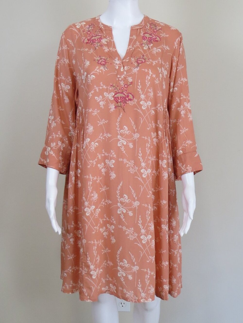NEW April Cornell Clover Tunic Dress SIZE Medium Coral Orange, Embroidery